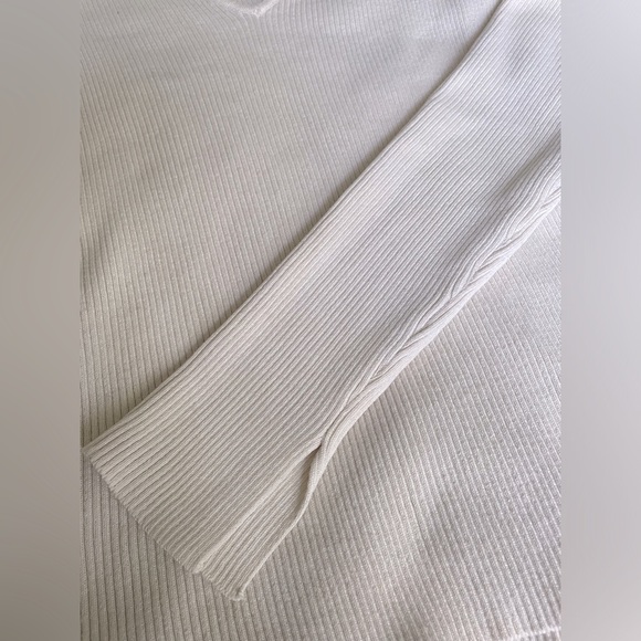 H&M RIBBED LONG SLEEVE - Picture 5 of 5